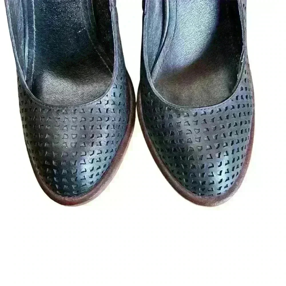 Kelsi Dagger Brooklyn 4" heel shoes black‎ chunky perforated leather women 9.5 - Picture 5 of 8